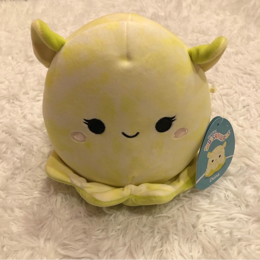 Squishmallows Duna the Dumbo Octopus Tie Dye Yellow 7.5”‎